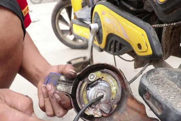 盐城市电动车刹车故障